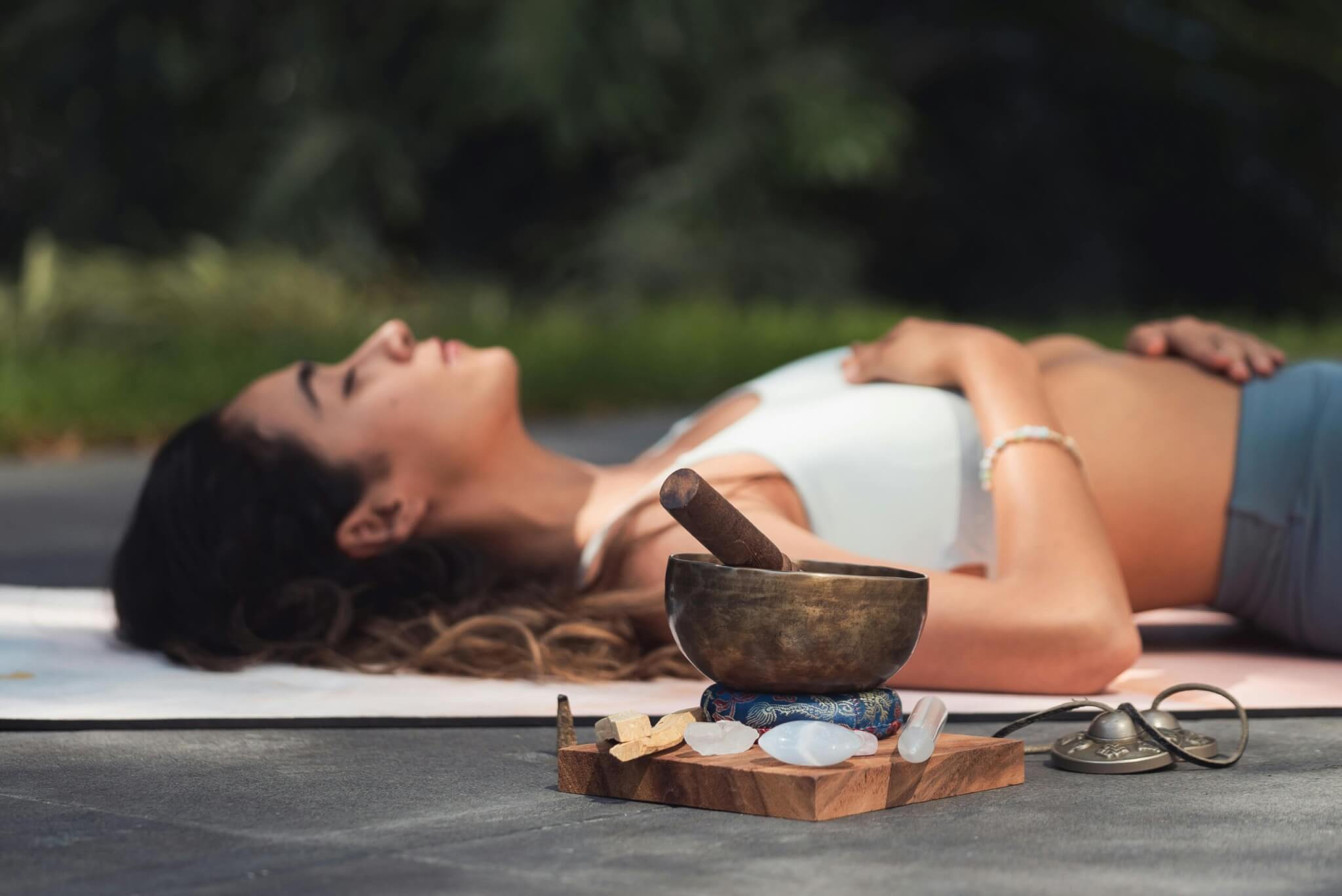 pexels-cristian-rojas-8391652 menstruatieklachten holistisch verminderen Avalon lichaamsgerichte coaching Ridderkerk